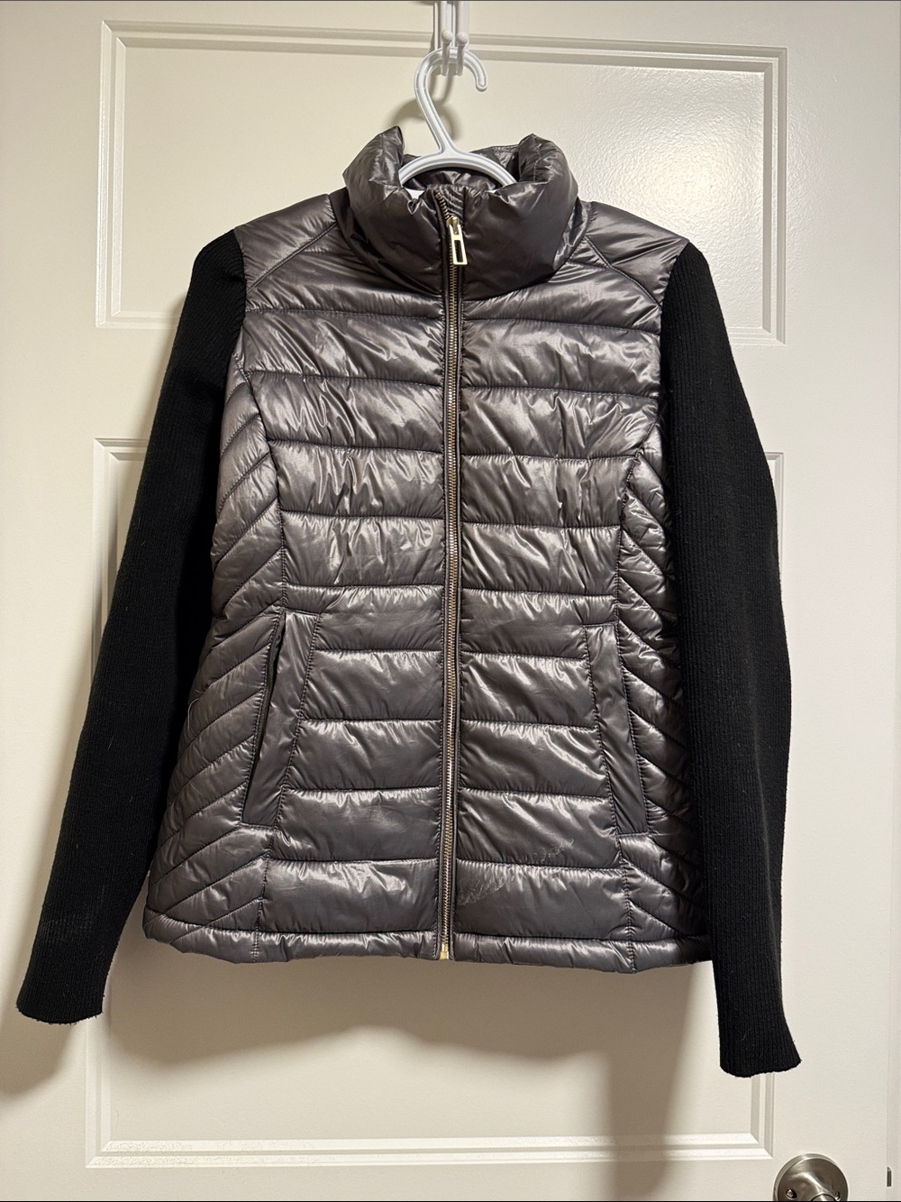 Calvin Klein Women’s Quilted Puffer Jacket with Knit Sleeves - Black & Gunmetal
